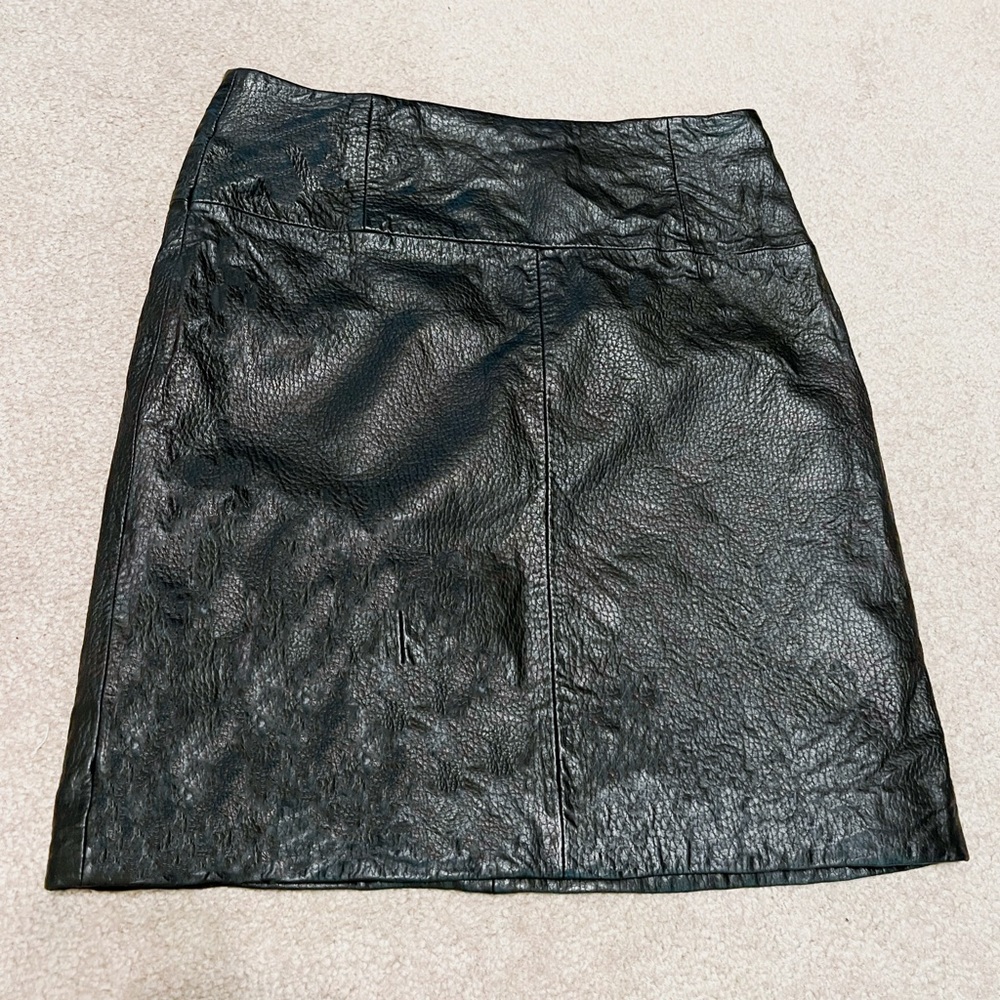 Wayne Rogers real leather skirt size 8